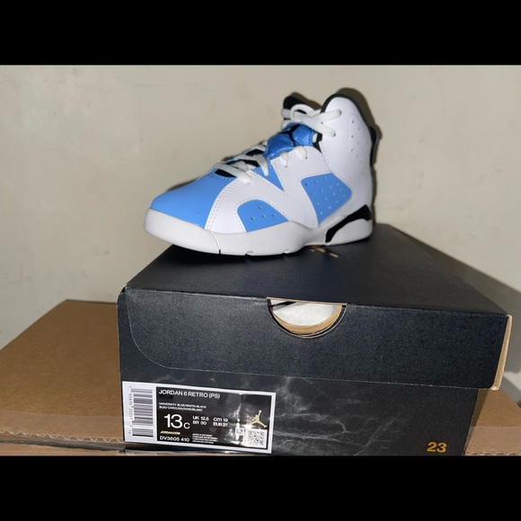 AIR JORDAN 6 UNC - Picture 3 of 3